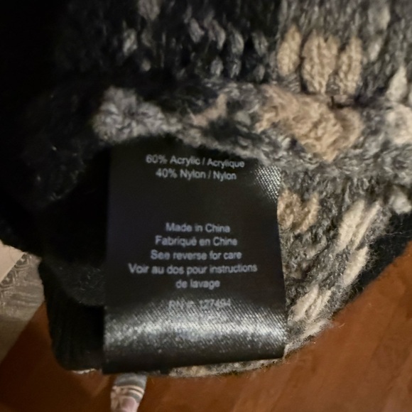 Heartloom Black and Cream V-Neck Sweater Vest - Picture 4 of 4